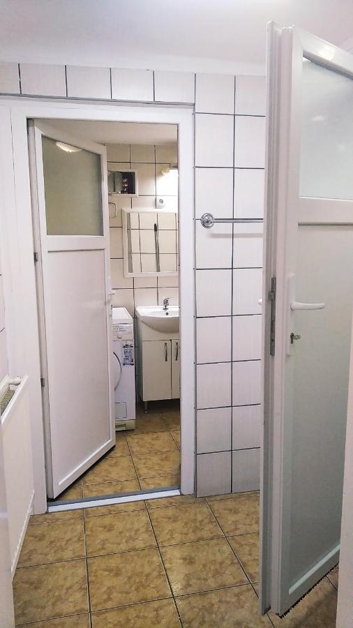 Hostel Maros Дьёр Экстерьер фото