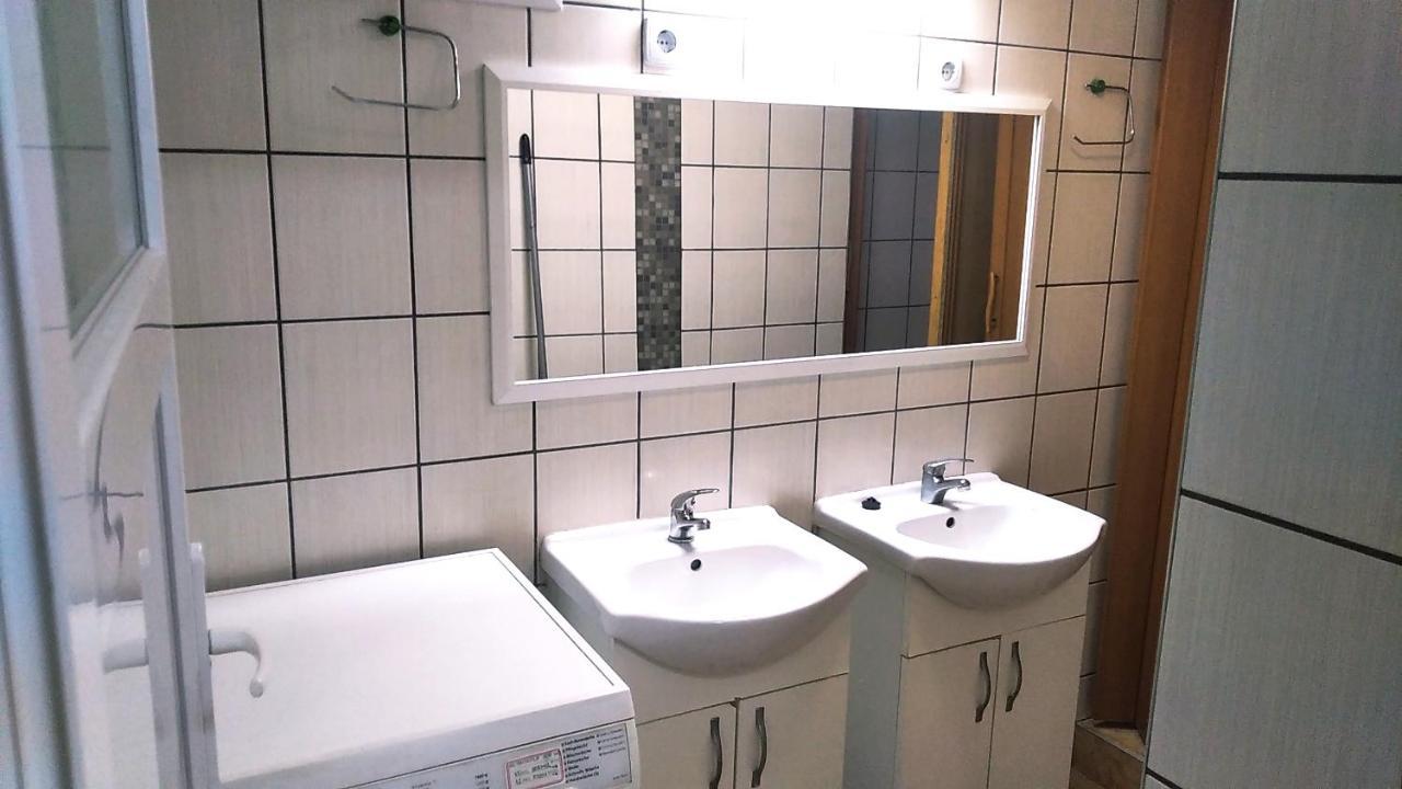 Hostel Maros Дьёр Экстерьер фото