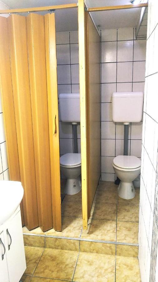 Hostel Maros Дьёр Экстерьер фото
